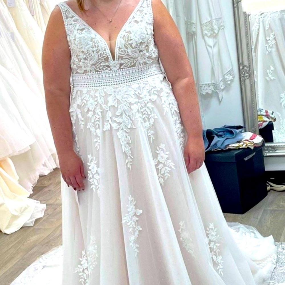 Wedding dress